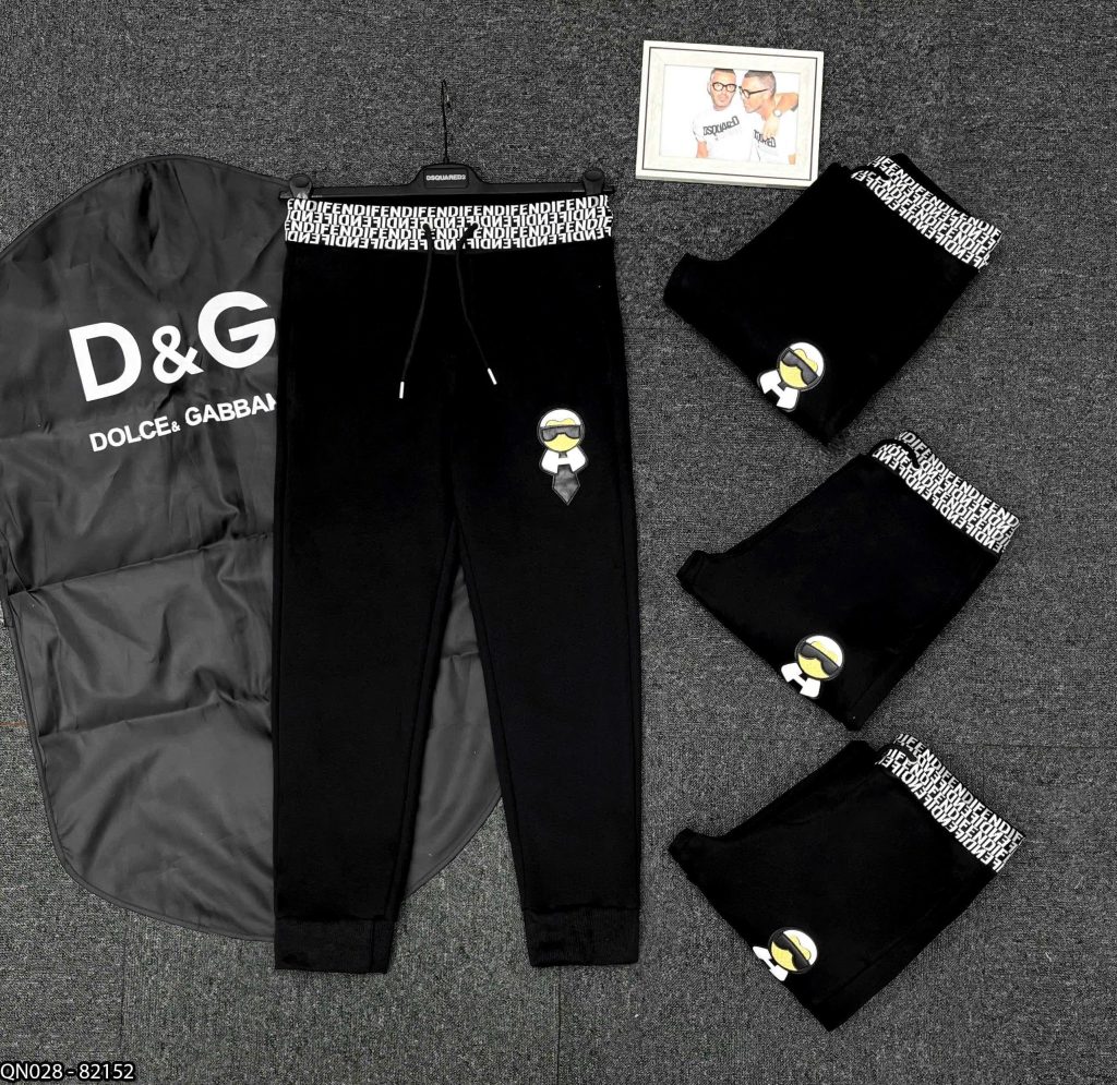 ⚜️ Jogger Moncler Basicc
